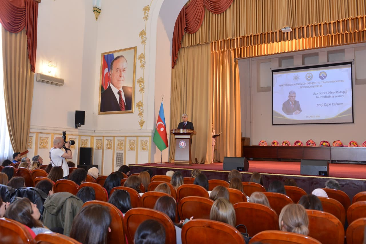 Məktəbəqədər təhsilə həsr olunan beynəlxalq forum keçirilib