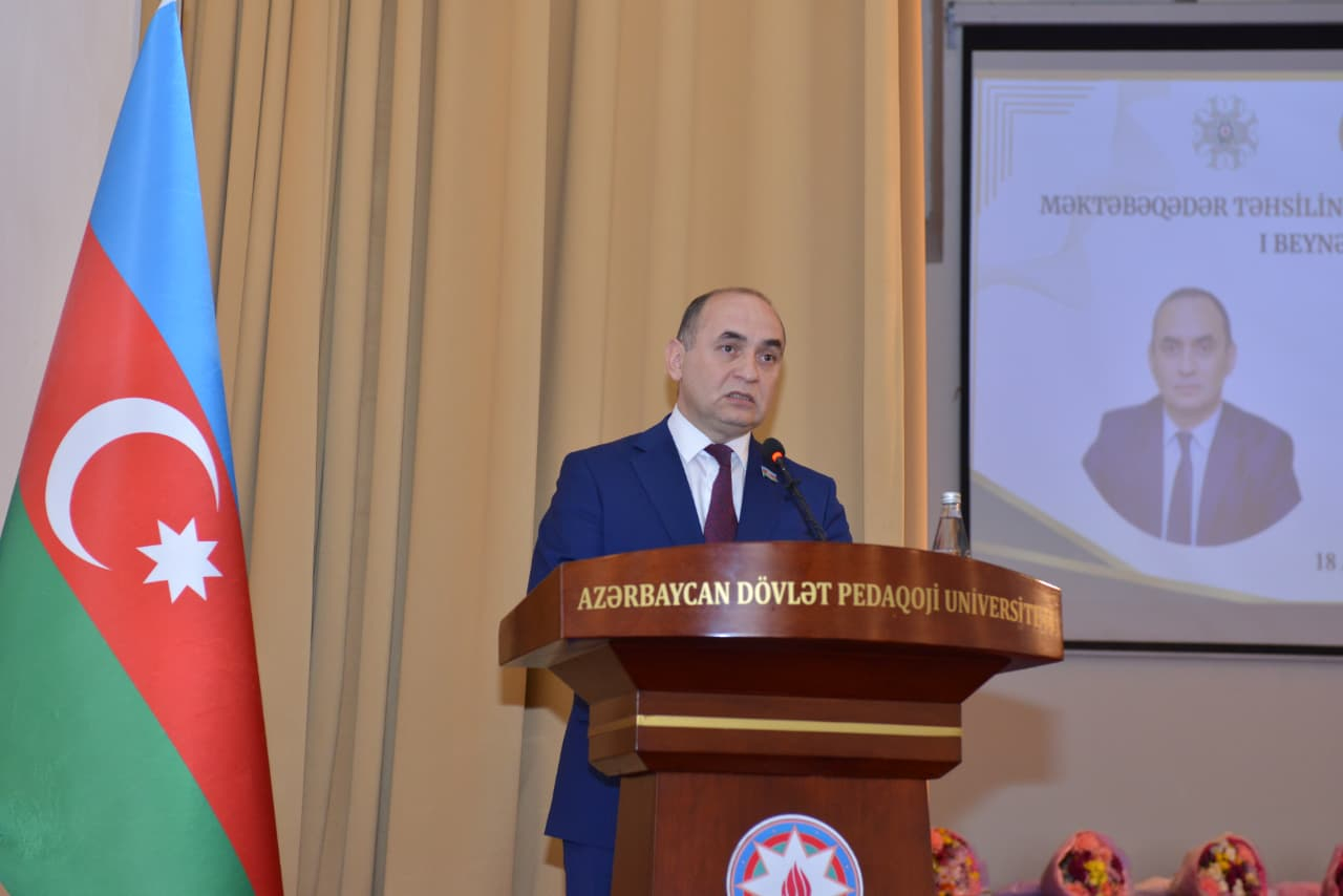 Deputat: Bəzən müəllim uşağı tərbiyə etməyə çalışır, lakin valideyn buna mane olur