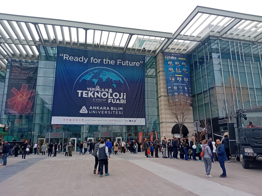 Türkiyənin texnologiya vitrini: Ankara sərgisində aparıcı şirkətlərin yeni məhsulları təqdim olunub