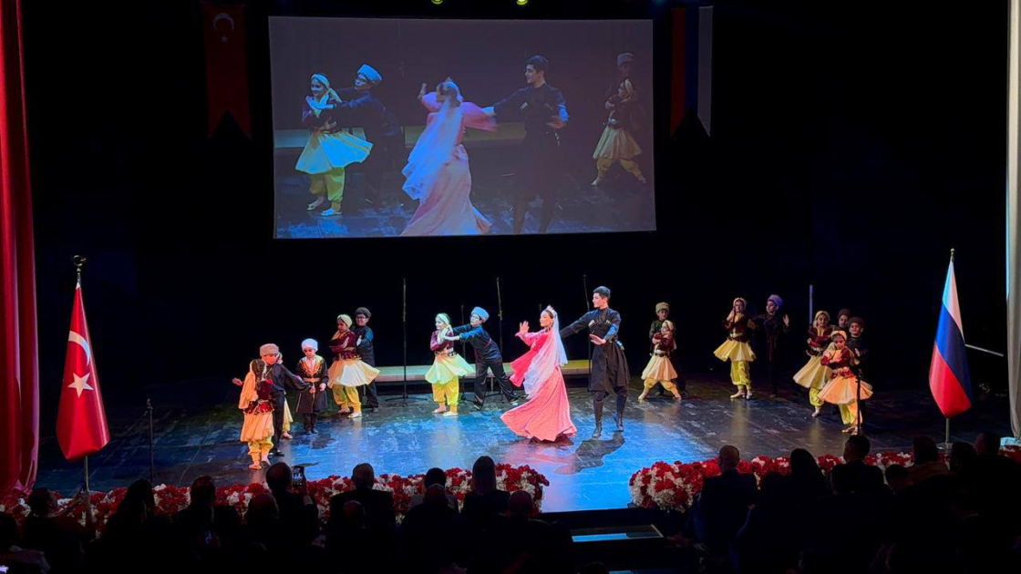 Azərbaycanlı uşaqlar Moskvada çıxış ediblər