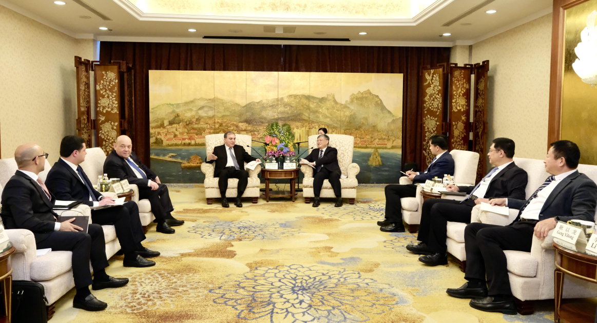 Gəncə ilə Çinin Çindao şəhəri arasında əməkdaşlıq genişlənir