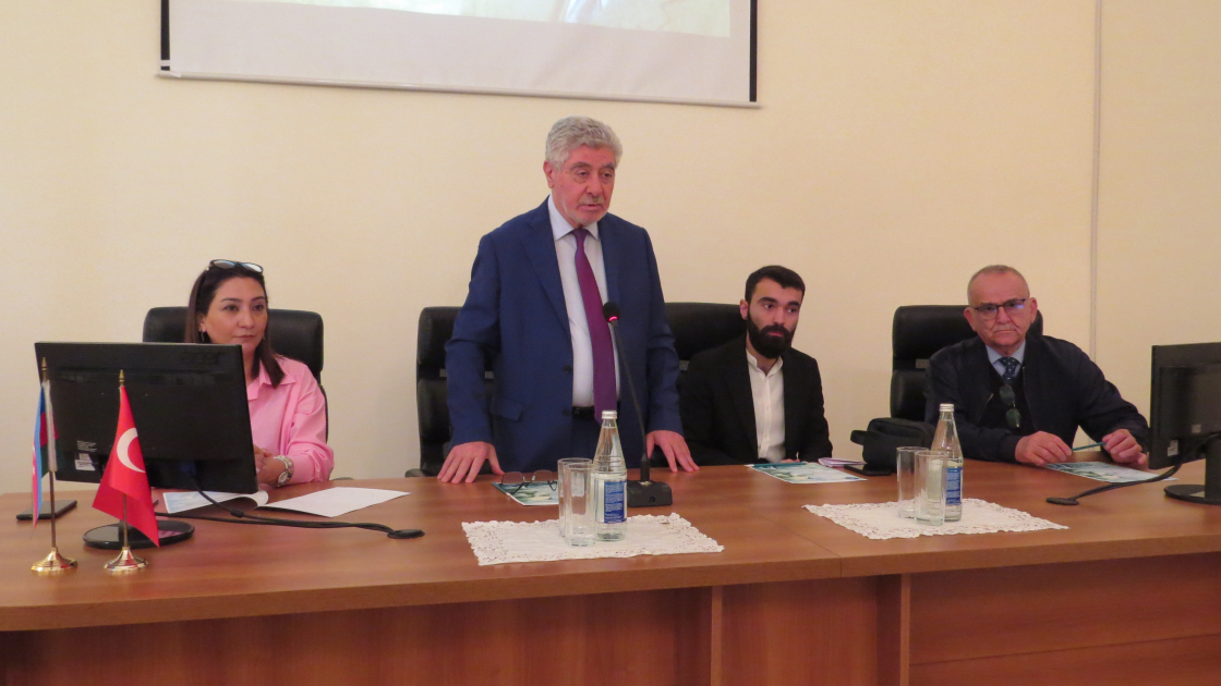 Qarabağ Universiteti abituriyentlərlə görüşlərə start verib