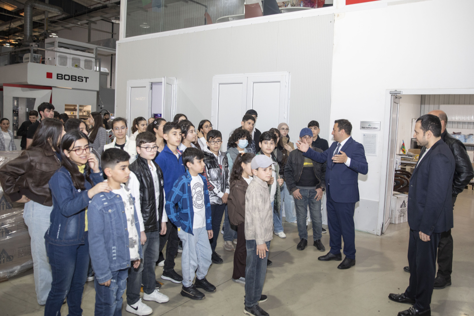 Uşaqlar üçün “Təmiz Şəhər”in təsərrüfat sahələrinə ekskursiya təşkil olunub