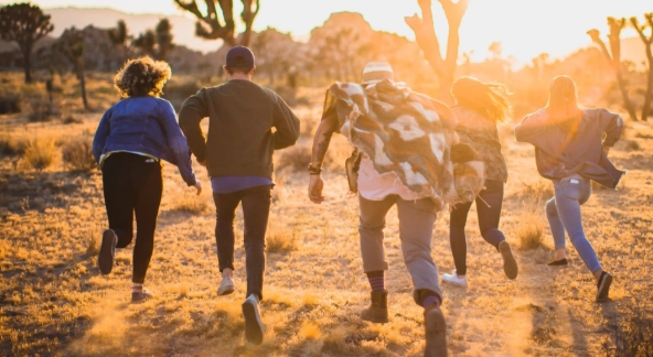 Tənha ömür qısadır: sosial əlaqələr niyə həyati əhəmiyyət daşıyır?