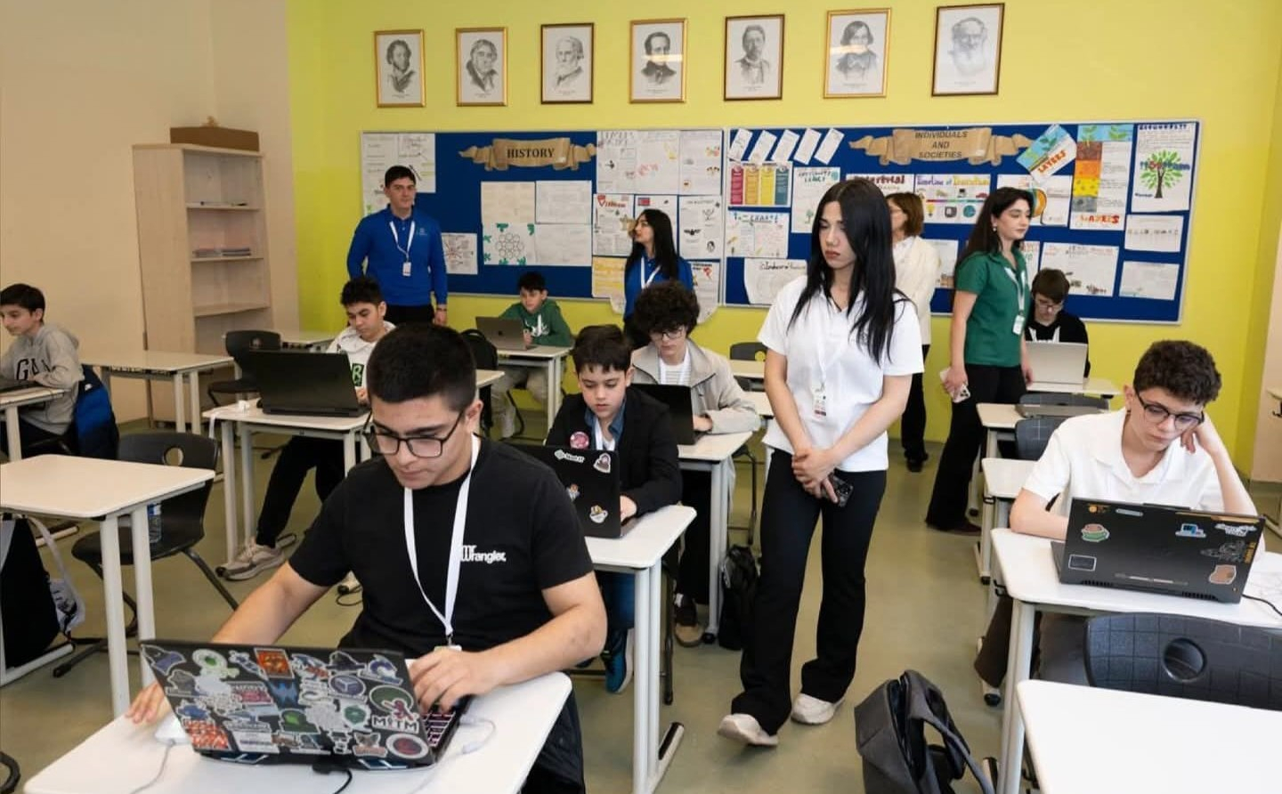 Şagirdlər arasında texnoloji olimpiada keçirilib 