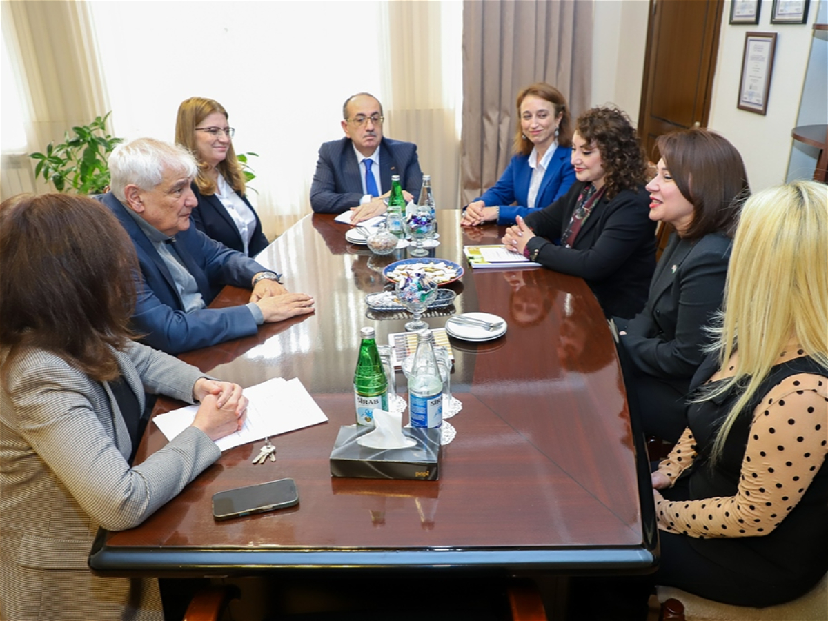 ADU-da “Gələcəyin İngilis Dili (Future English)” layihəsinin yekunlarına həsr olunmuş tədbir keçirilib