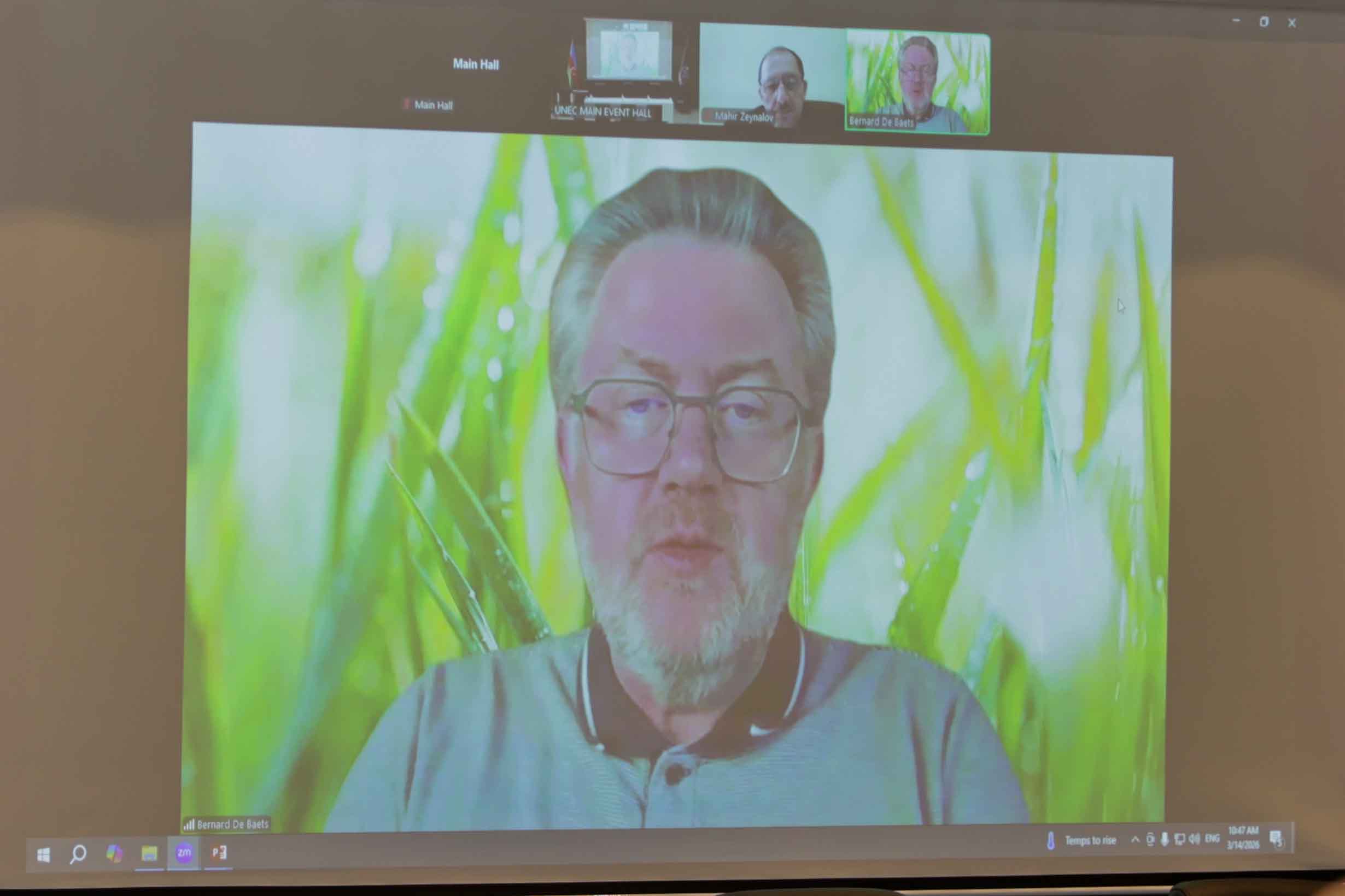 UNEC-də IV beynəlxalq konfrans öz işinə başlayıb