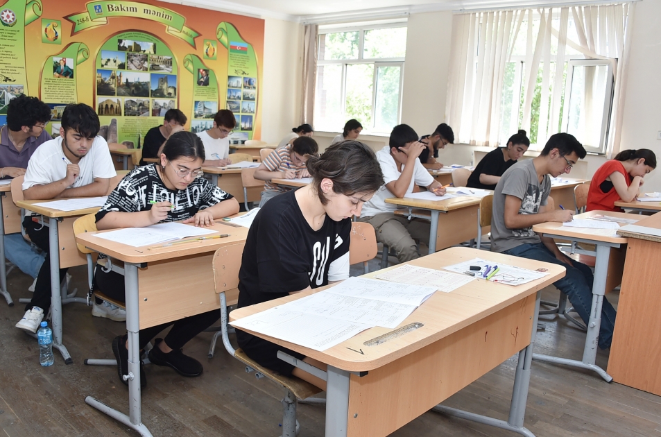 "Riyaziyyatdan zəif olanlar imtahanda çətinlik yaşayır" - AÇIQLAMA