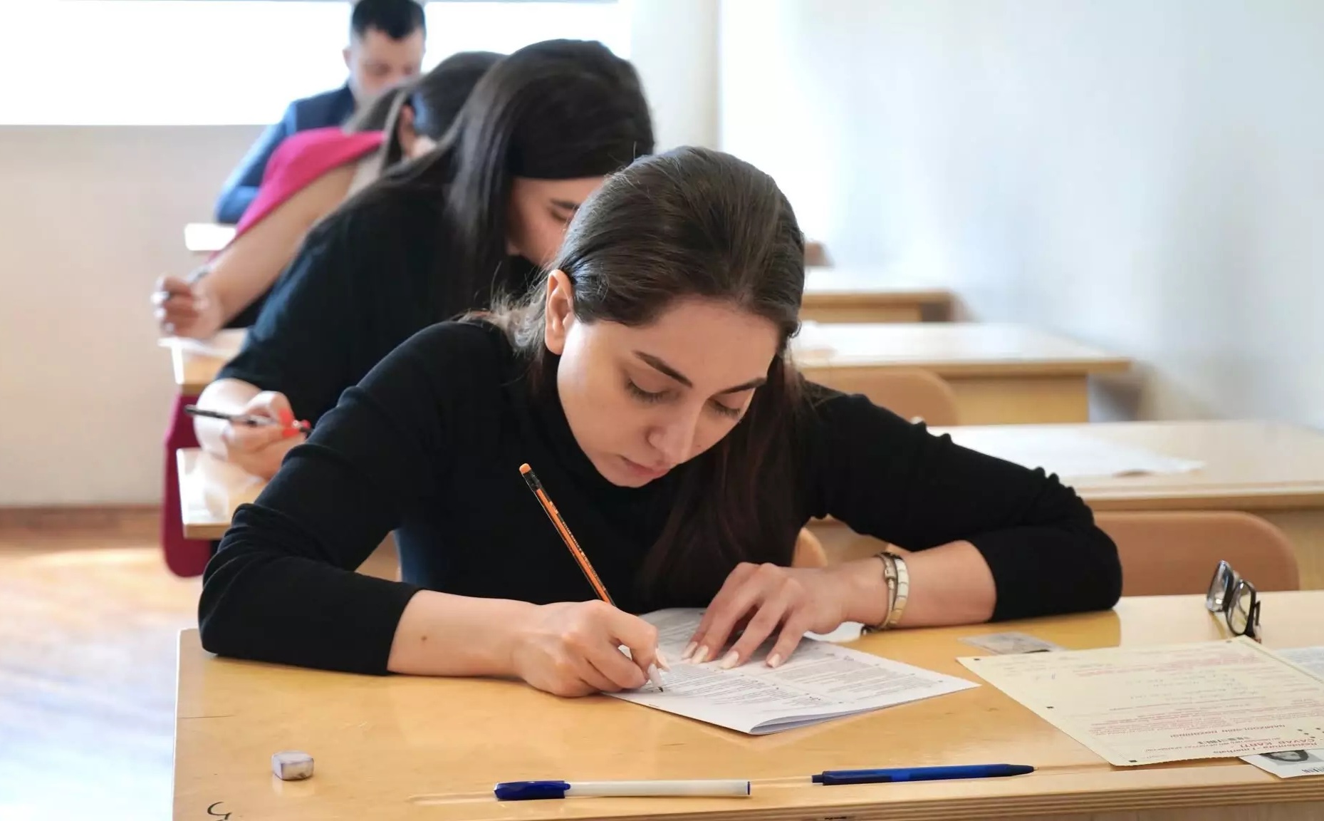 Bu gün 55 mindən çox şagird imtahan verəcək