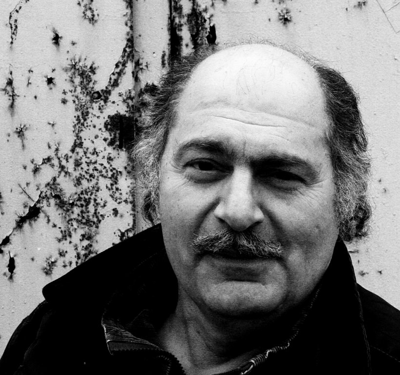 Rəssam Altay Sadıqzadənin yaradıcılığı diqqət mərkəzindədir