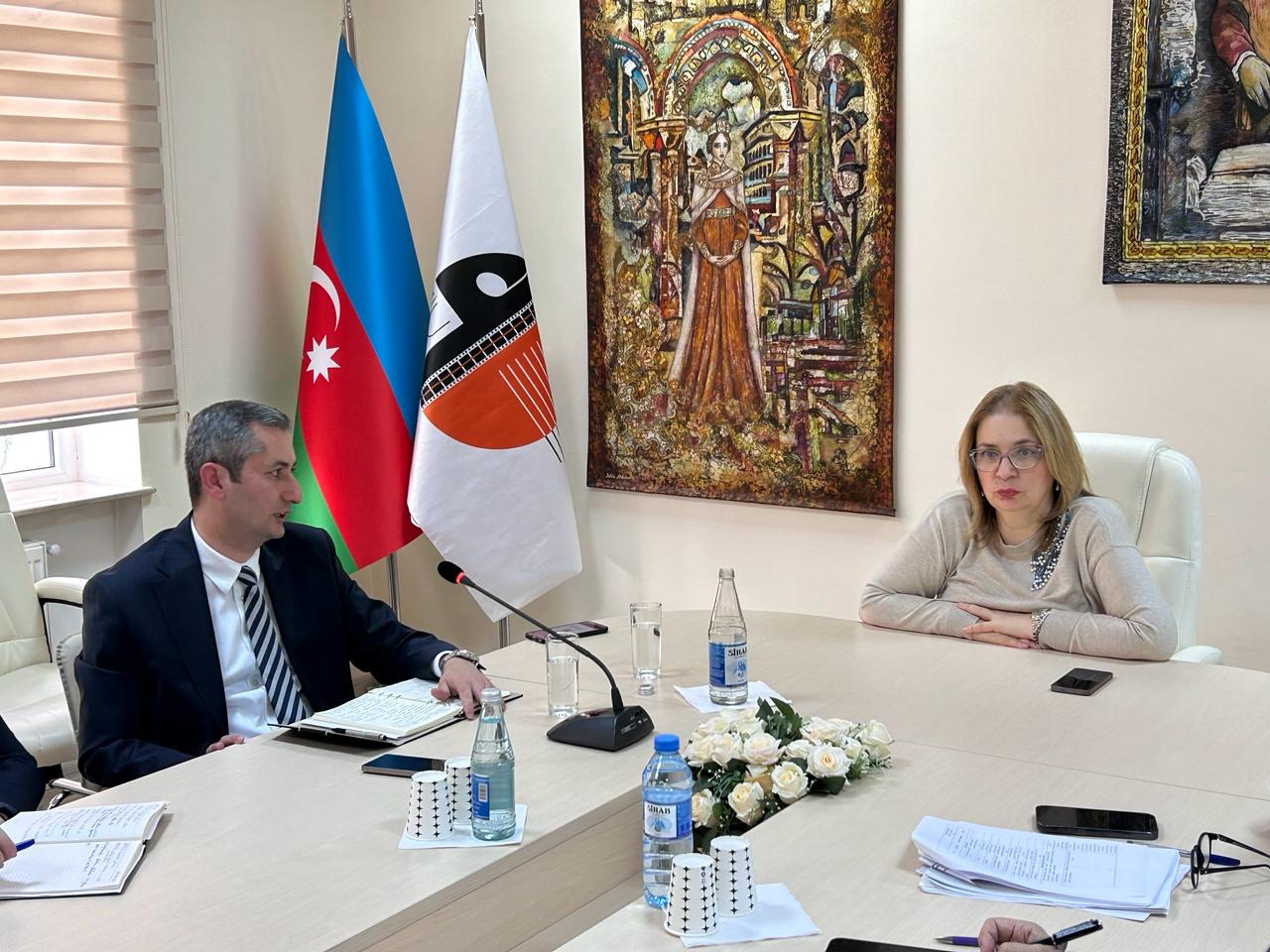 ADMİU-da Elm və Təhsil Nazirliyinin əməkdaşları ilə görüş keçirilib