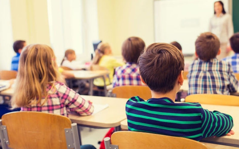 "Problemli, sinifdə xaos yaradan şagirdlər üçün ayrıca təhsil müəssisələri yaradılsın" - TƏKLİF