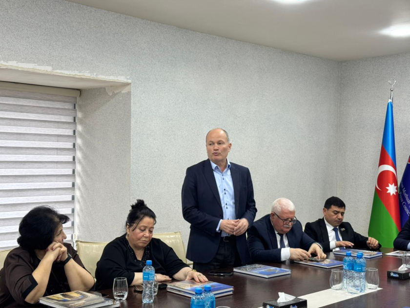 Mühüm nəşrlər Dövlət mükafatı üçün təqdimat mərhələsində