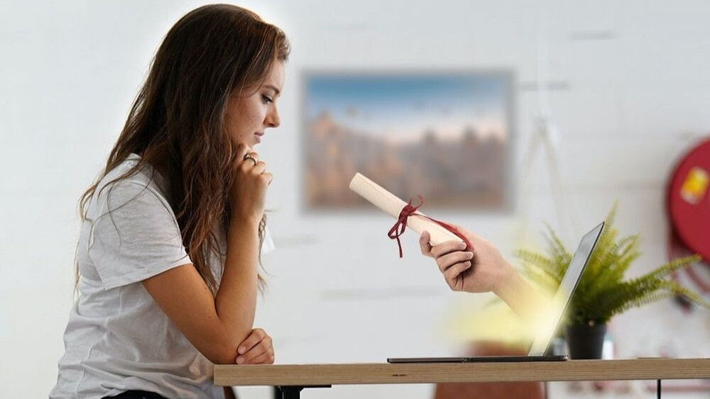 Bu ildən attestatlar elektron formada veriləcək