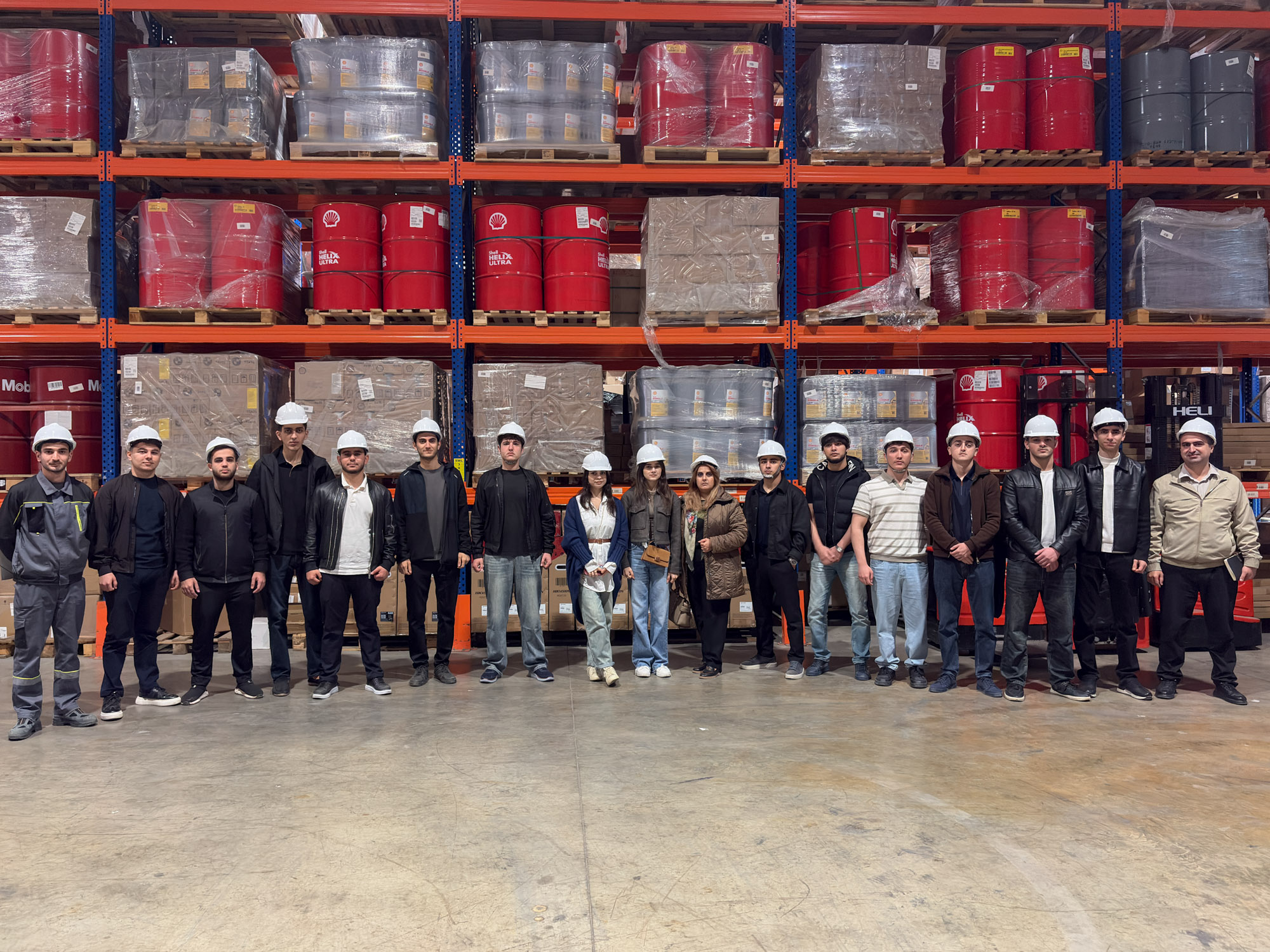 BMU tələbələri Abşeron Logistika Mərkəzində olub