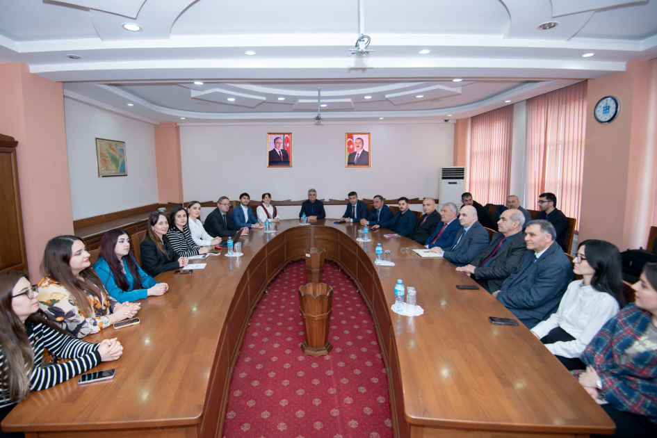 BMU-da “Tədqiqatçılar üçün Scopus və SciVal” mövzusunda təlim