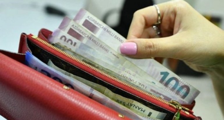 Məktəbə işə düzəltmək vədi ilə 200 minlik dələduzluq 