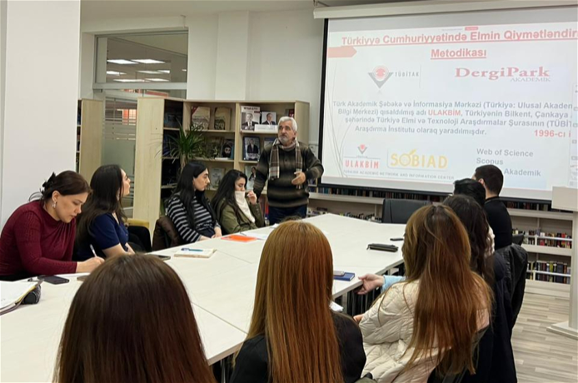 ADU-da “Beynəlxalq indekslər və tədqiqatın analitik qiymətləndirilməsi” mövzusunda seminar keçirilib