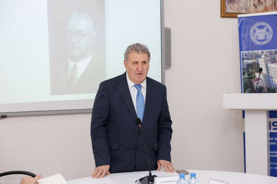 Üzeyir Hacıbəyli irsinə elmi baxış: Ədəbiyyat İnstitutunda sessiya