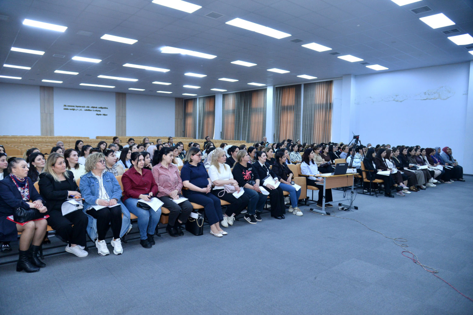 Valideyn konfransları: valideyn-məktəb əməkdaşlığına yeni baxış