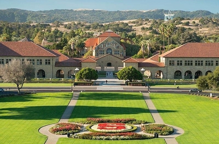 Stanford Universitetinə ayrı-seçkilik iddiaları 
