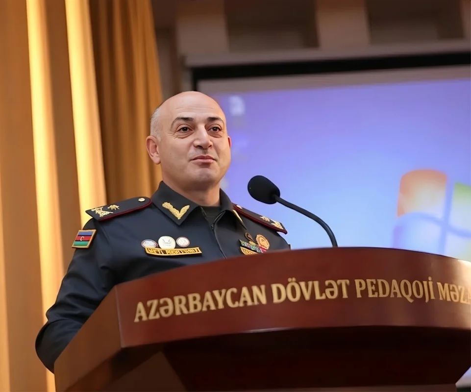 Məşhur general professor oldu