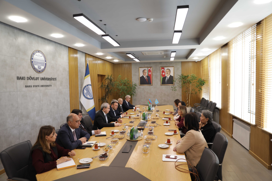 Atırau Neft və Qaz Universitetinin rektorunun rəhbərlik etdiyi nümayəndə heyəti BDU-da