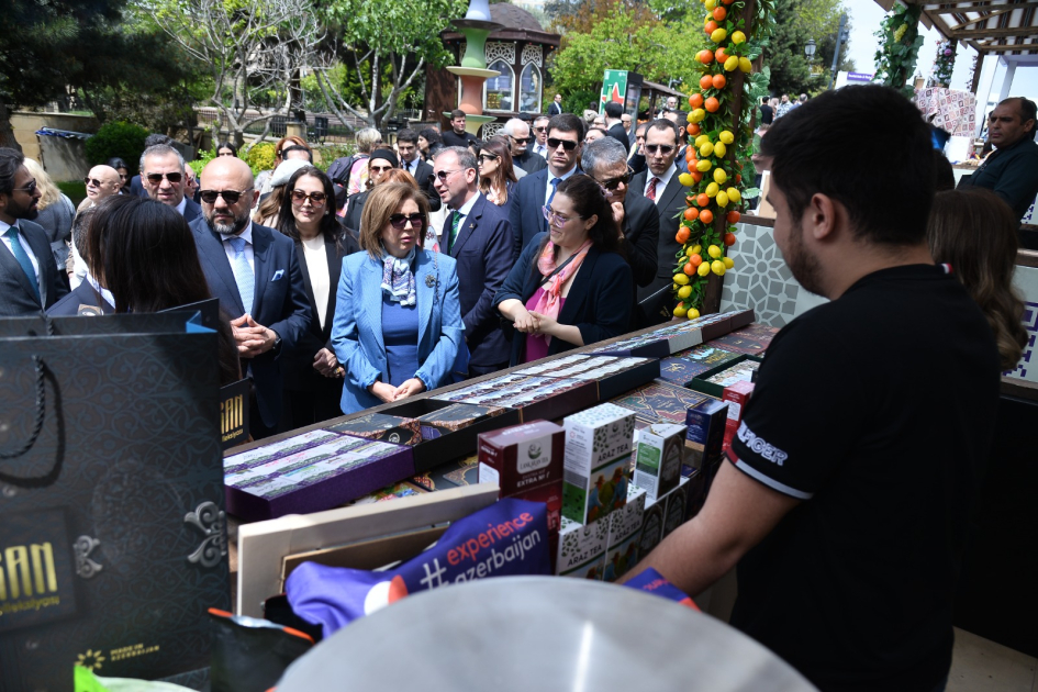 Azərbaycanın qastronomiya irsi və turizm potensialı beynəlxalq festivalda təqdim olunur