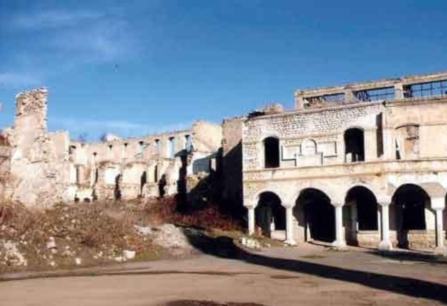 Erməni vandalizminə məruz qalmış Şuşa karvansaraları: Məşədi Hüseyn Mirsəyyaf oğlunun karvansarası nümunəsində