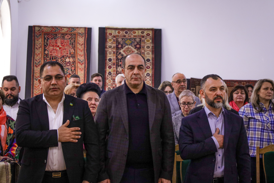 Ukraynada “Azərbaycan xalçasının sehrliliyi” adlı sərgi açılıb