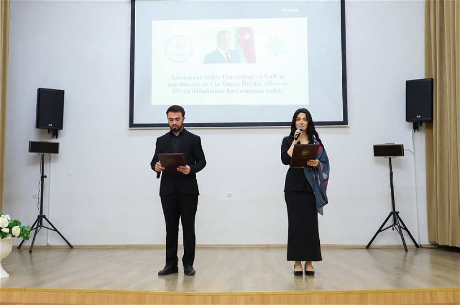ADU-da Ulu Öndərin xatirəsi anılıb, tələbələrə YAP vəsiqələri təqdim edilib