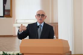 Firudin Qurbanov gələcəyin dənizçiləri ilə görüşüb