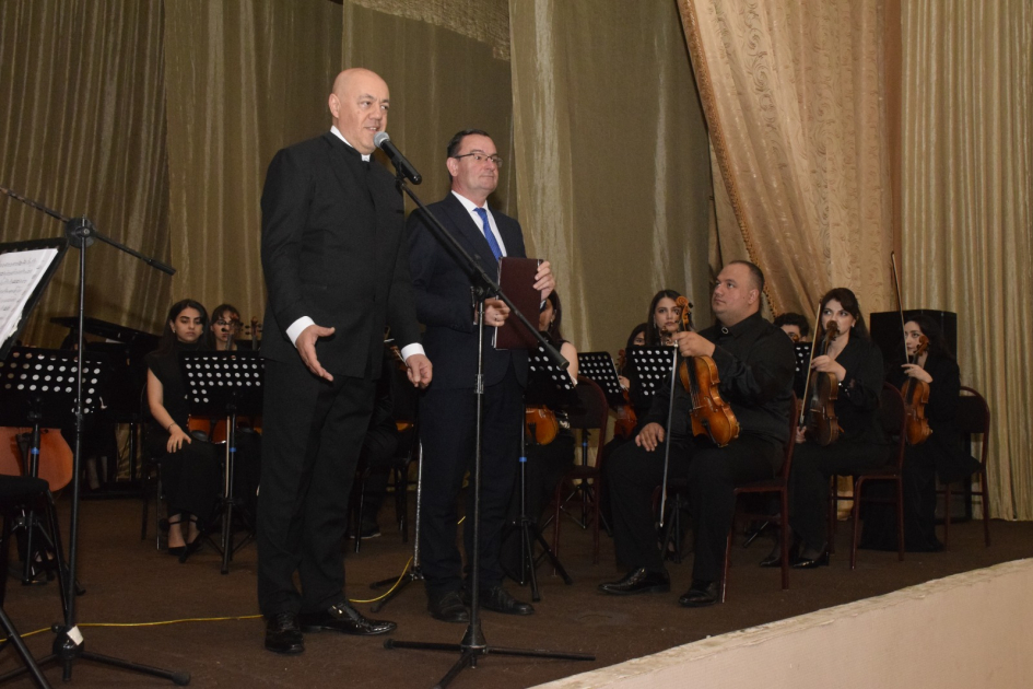 Heydər Əliyev Sarayının Niyazi adına Dövlət Simfonik Orkestri Qubada çıxış edib