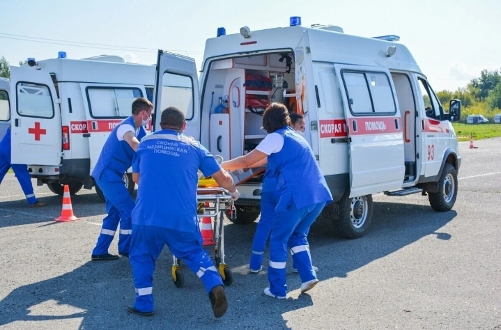 Qaz sızması nəticəsində müəllim və 14 şagird zəhərlənib