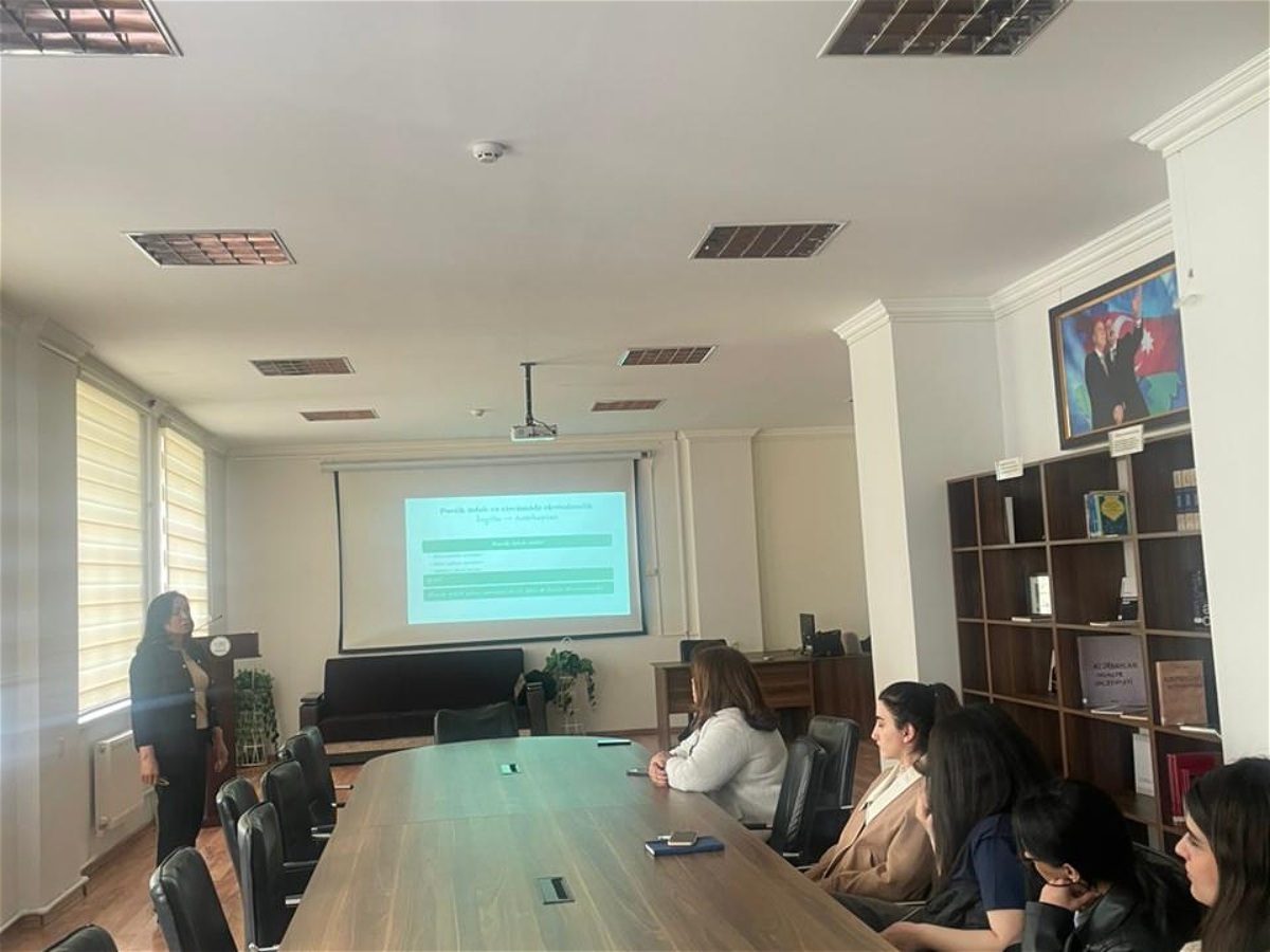 ADU-da poetik üslub və tərcümədə ekvivalentlik problemlərinə həsr olunmuş seminar keçirilib