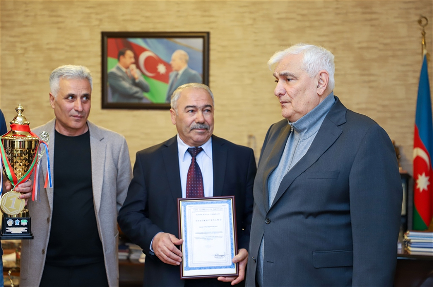 ADU komandası Ulu Öndər Heydər Əliyev adına turnirin qalibi olub
