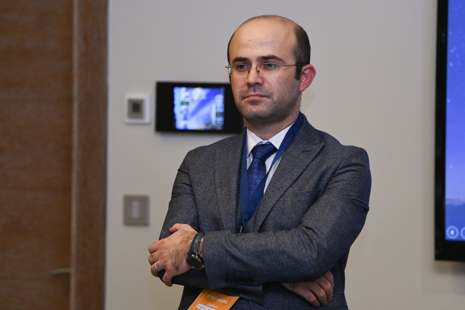"Süni intellektdən şagird də, müəllim də istifadə edə bilməlidir" - Təhsil eksperti Qoşqar Məhərrəmov