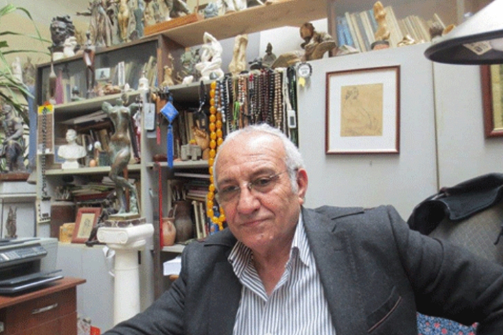 "İncəsənət heç vaxt cəmiyyətdən ayrı olmayıb"-Xalq rəssamı Xanlar Əhmədov