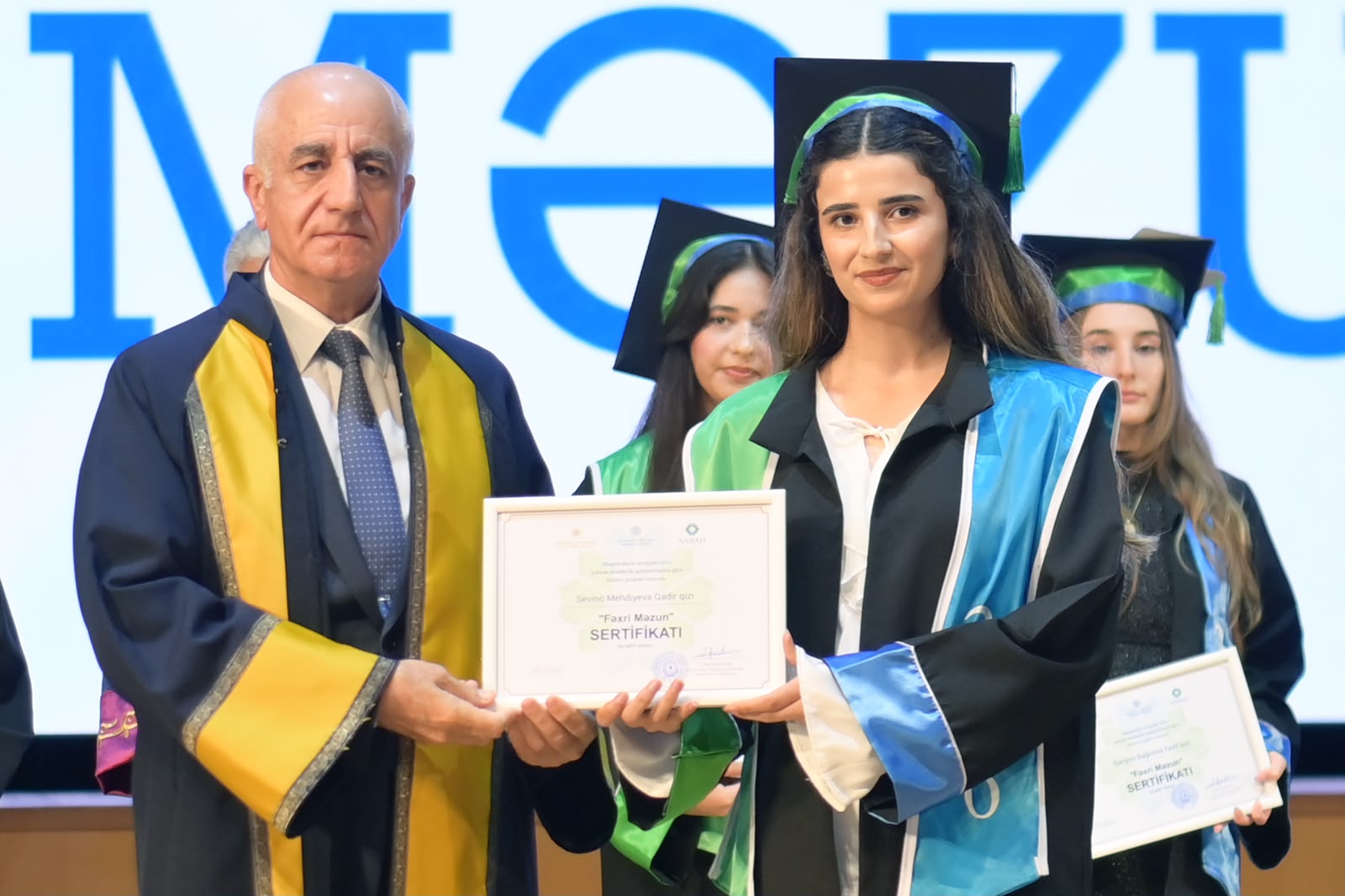 SDU tarixində ilk: Universitetin ilk SABAH məzunları diplomlarını alıblar - FOTOLAR