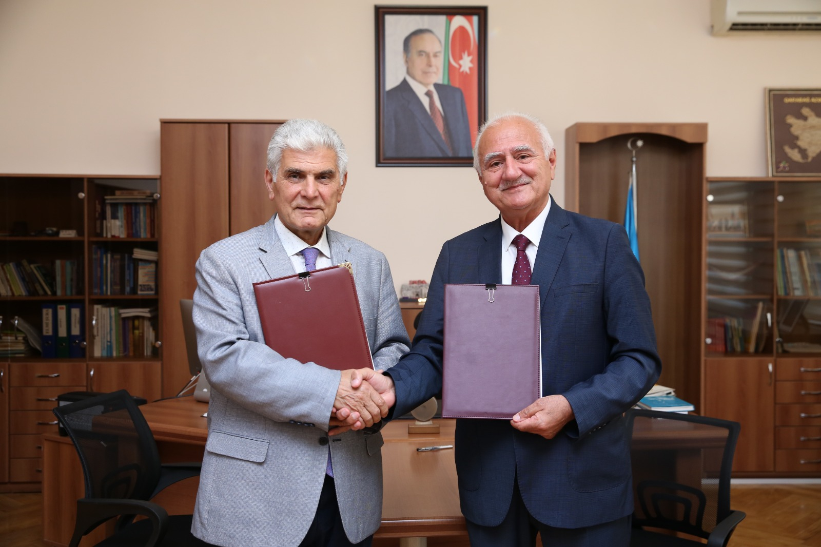 ADPU ilə Təhsil Şurası arasında əməkdaşlıq memorandumu imzalanıb - FOTOLAR