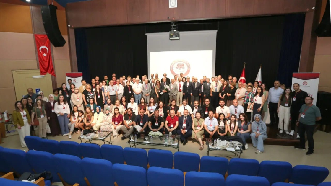 Professor Arif Səlimov XXII Beynəlxalq Həndəsə Konfransında iştirak edib