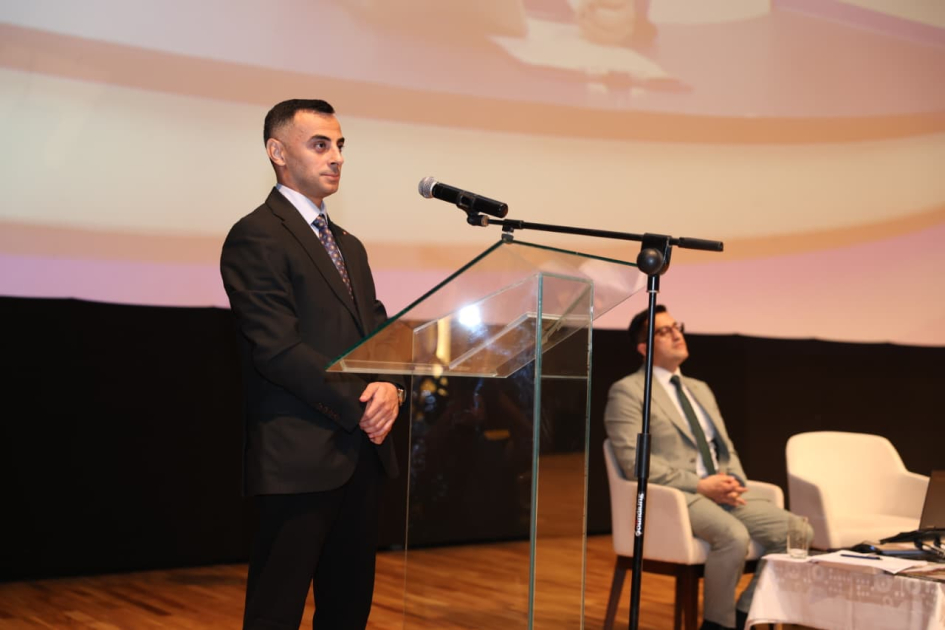 Aydın Tağıyevin kitabının təqdimatı oldu-FOTOLAR