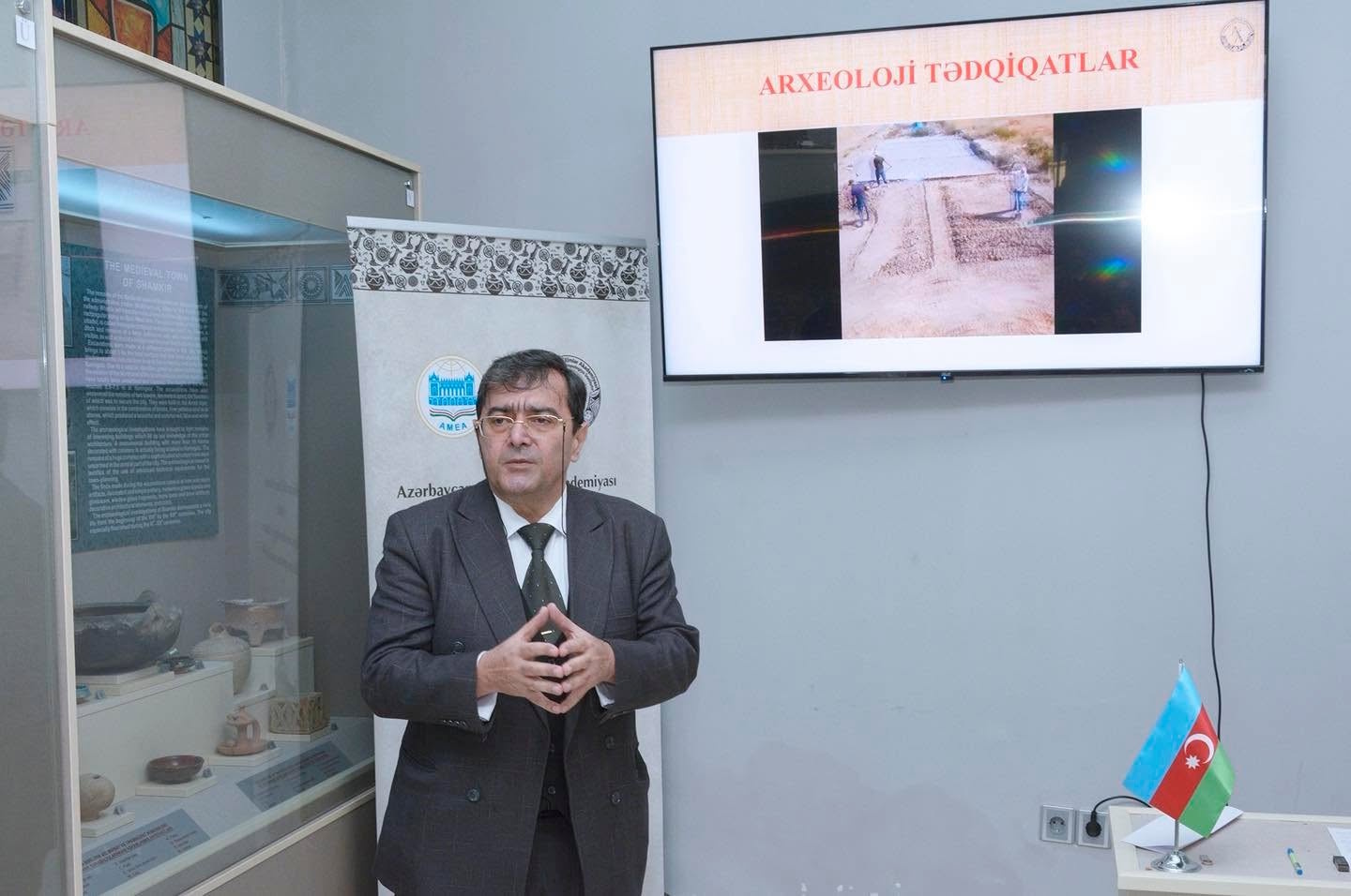 Pərviz Qasımov: "Elmi bilik mütəxəssis yetişdirir, maarifləndirmə isə cəmiyyəti formalaşdırır"
