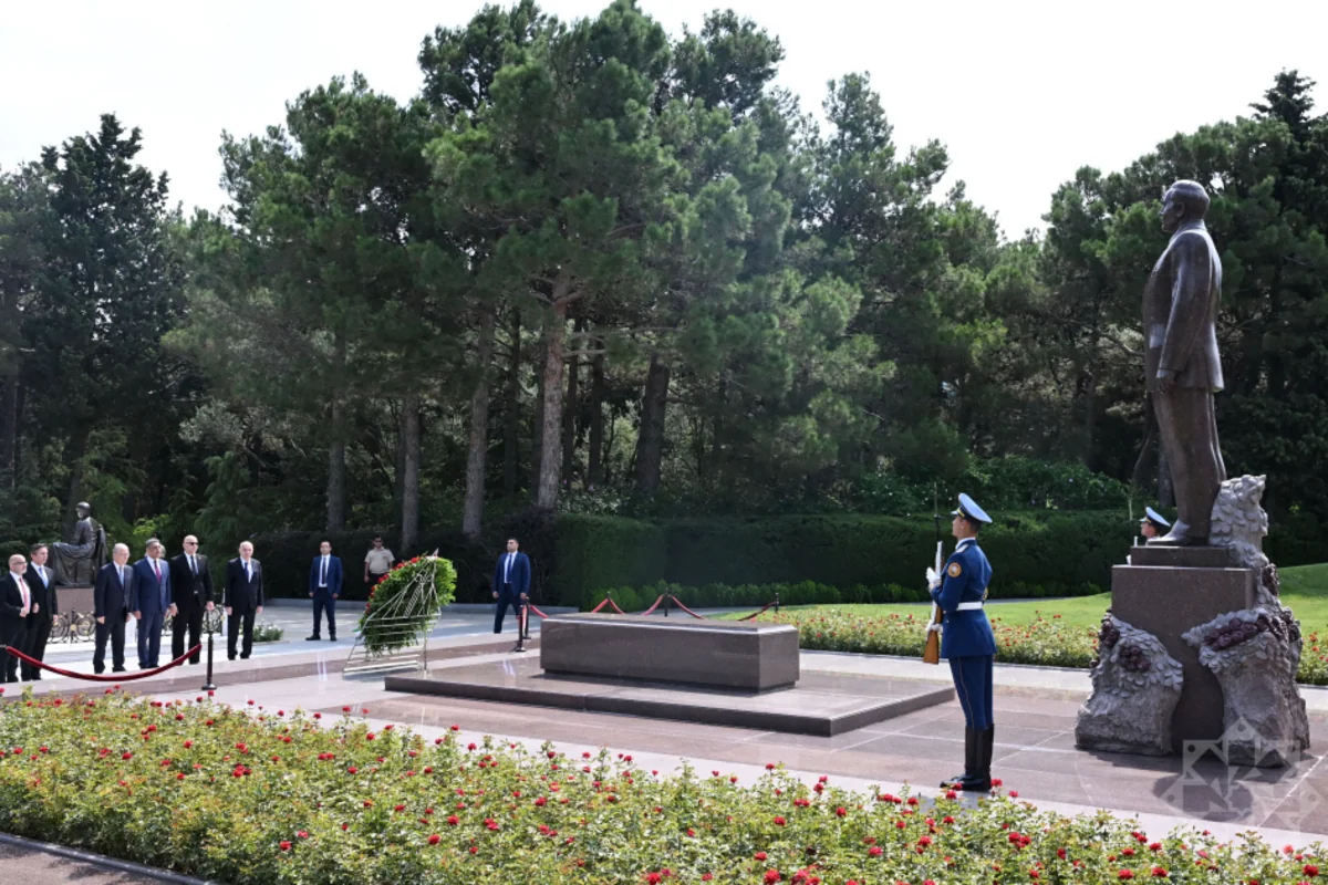 Fələstinin Baş naziri Fəxri xiyabanı ziyarət edib