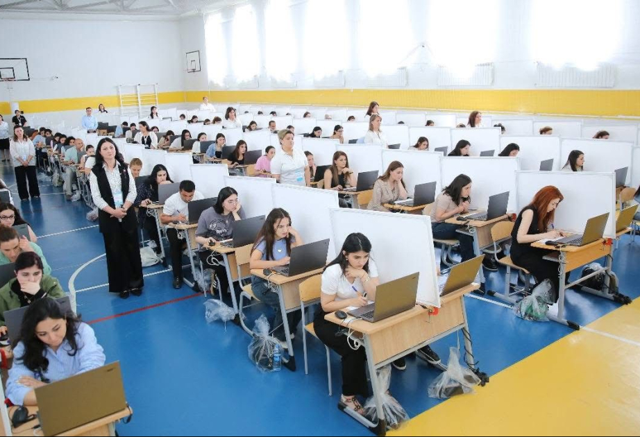 Müəllimlərin işə qəbulu müsabiqəsinin test mərhələsi yekunlaşıb