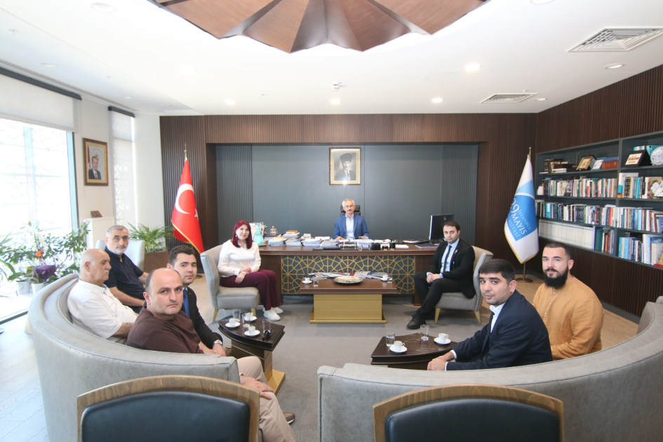 Azərbaycanlı ilahiyyat tələbələri İstanbulda beynəlxalq yay məktəbində iştirak edirlər