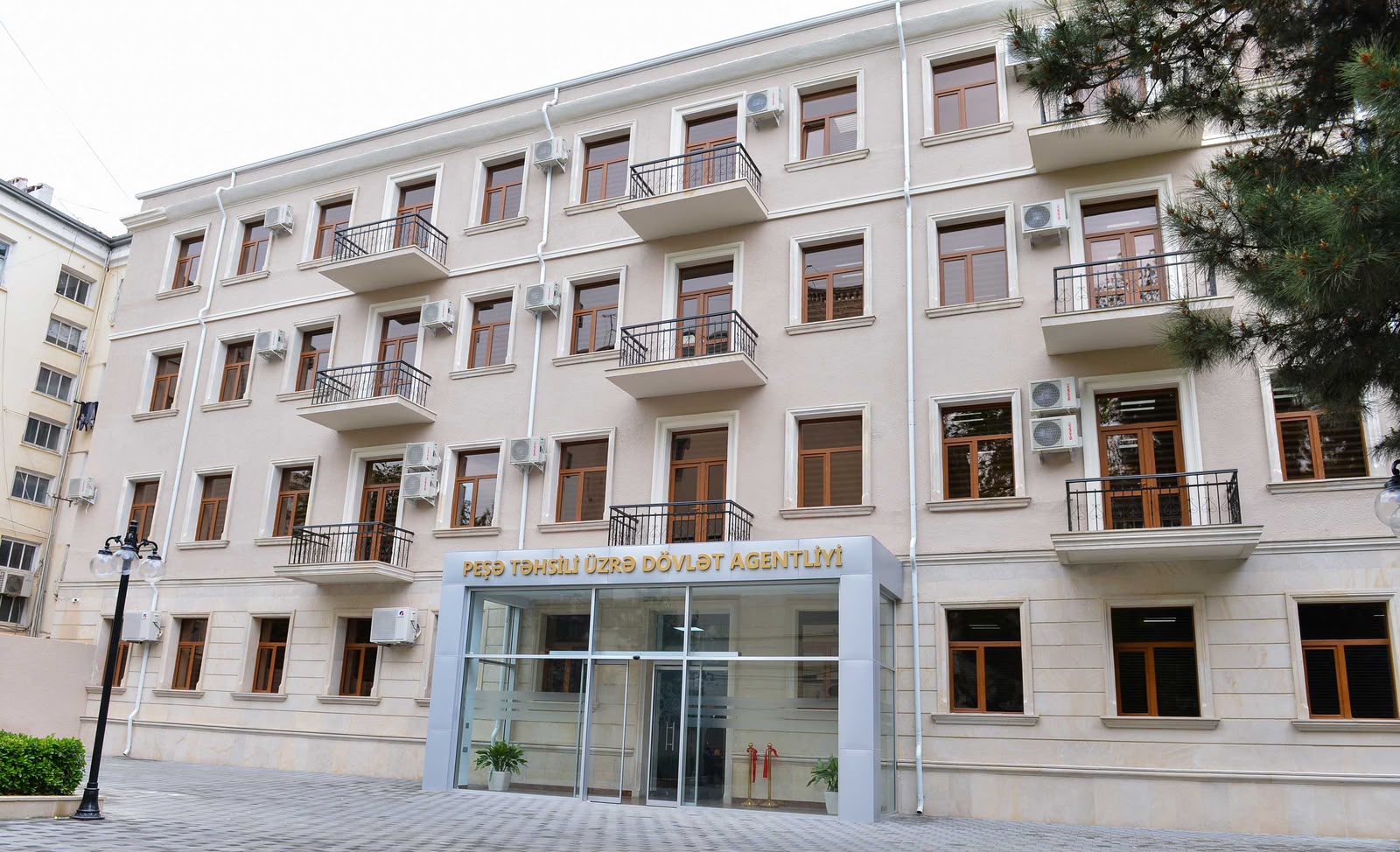 Peşə təhsilinə maraq artır: Qəbul sayı 90 faiz yüksəlib