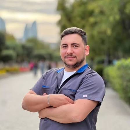 “Valideyn övladının əvəzinə qərar verməməli, ona yol göstərməlidir” - Psixoloq Orxan Şəfizadə