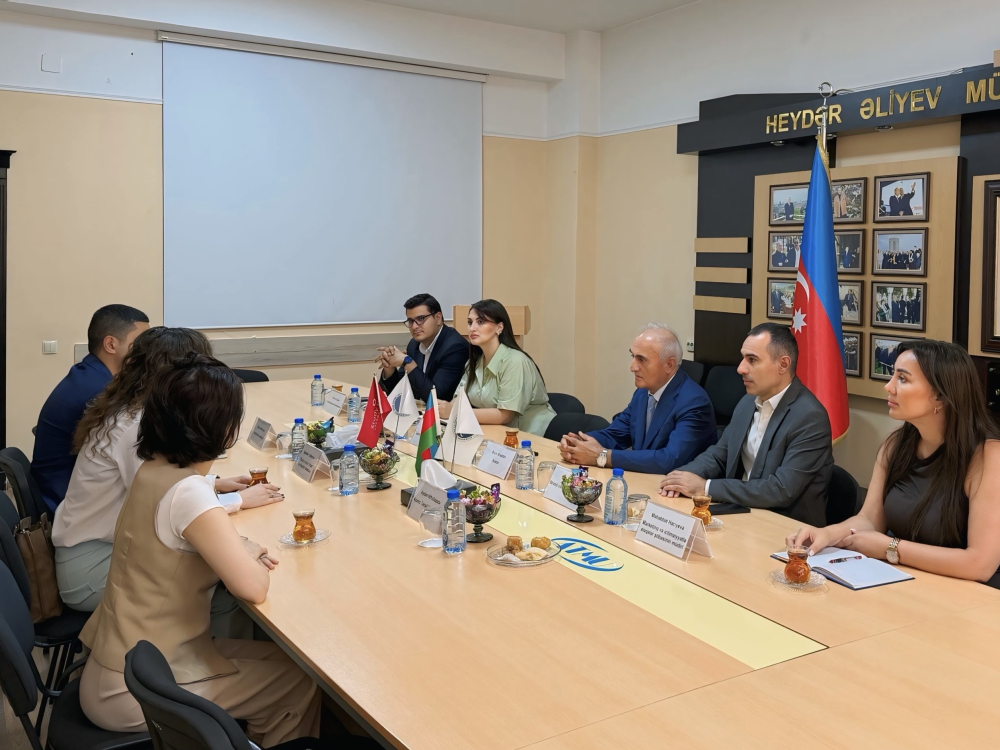 ATMU və “Study in Azerbaijan”arasında əməkdaşlıq müqaviləsi imzalanıb
