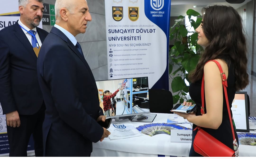Rektor Nurəli Yusifbəyli ali təhsil müəssisələrinin sərgisində iştirak edib - FOTOLAR